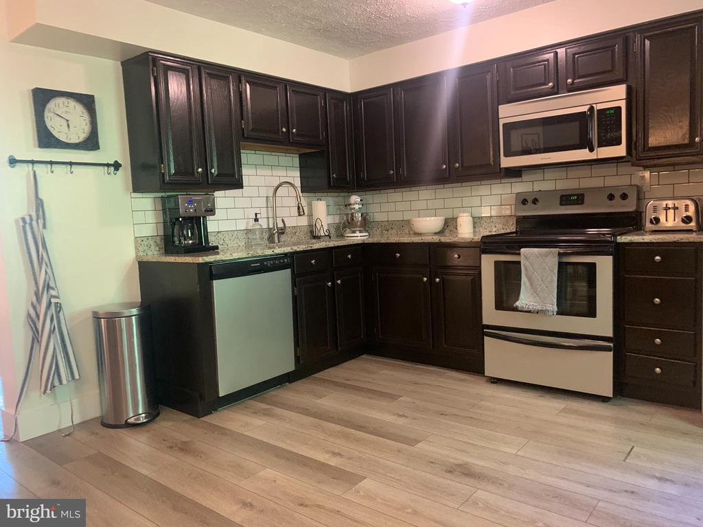 9953 Valley Park Dr, Damascus, MD 20872 Townhome Rentals in Damascus