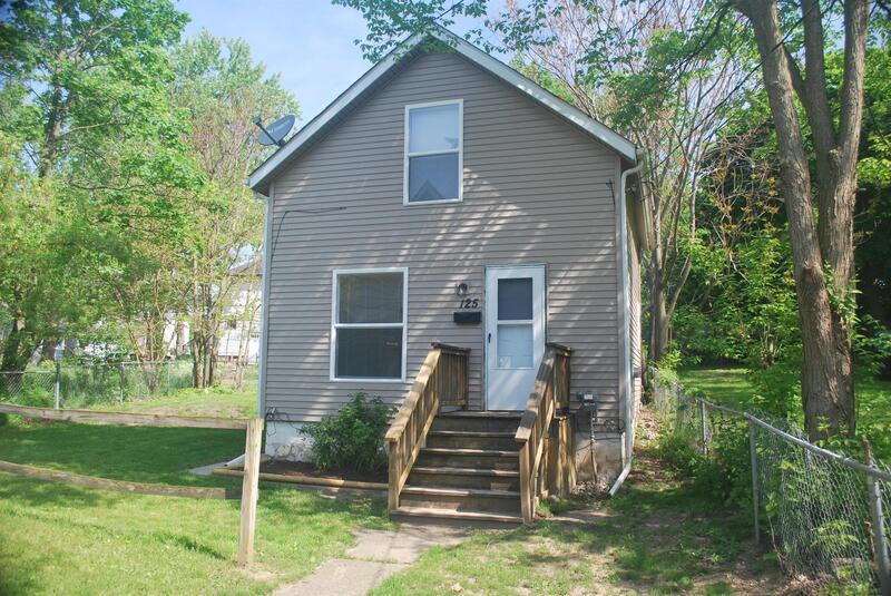 Primary Photo - 125 E Howard St