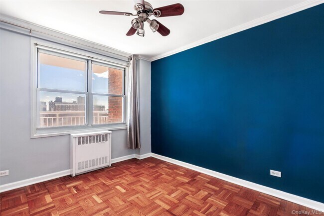 Foto del edificio - 3935 Blackstone Ave