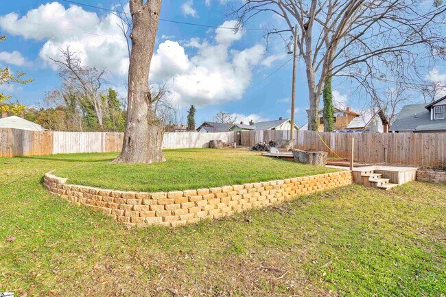 Foto del edificio - 210 Carlisle St