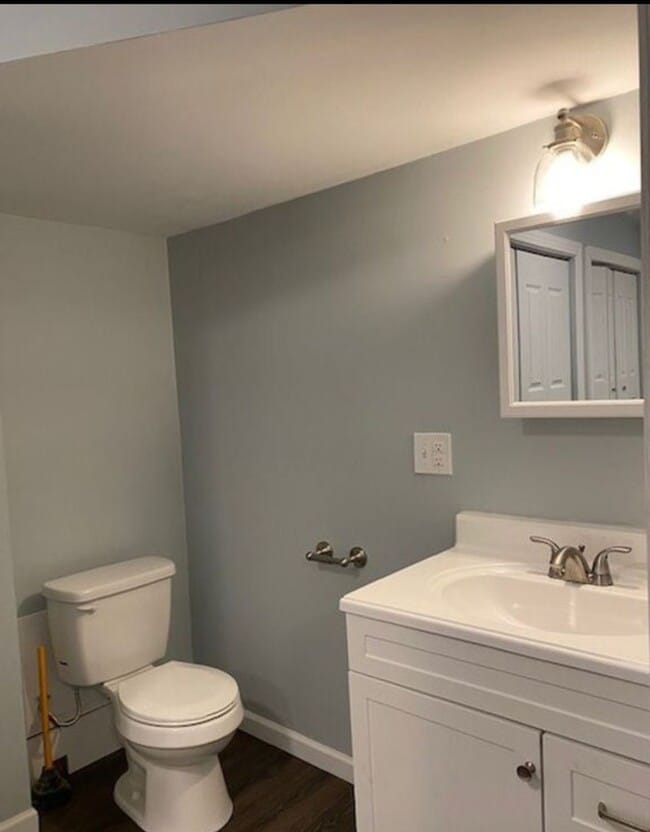 Building Photo - 345 S Front St