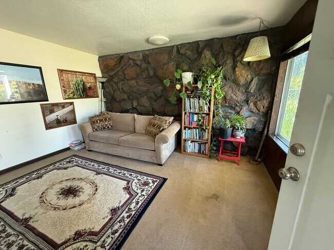 Foto del edificio - 3 Bedroom, 1 Bath Home For Rent In Odell