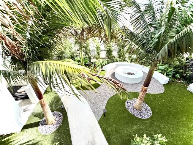 Building Photo - 1619 Jefferson Ave