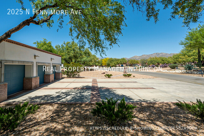 Building Photo - 2025 N Fennimore Ave