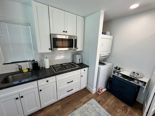 Foto del edificio - 5211 Tipton St