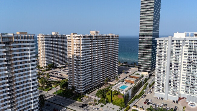 Building Photo - 1980 S Ocean Dr