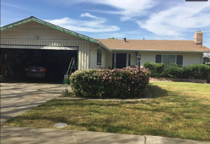 Primary Photo - 1425 W Rumble Rd
