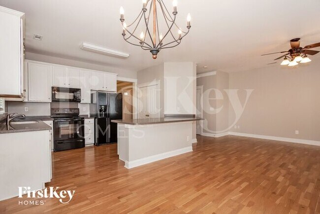 Foto del edificio - 13224 Kennerly Dr