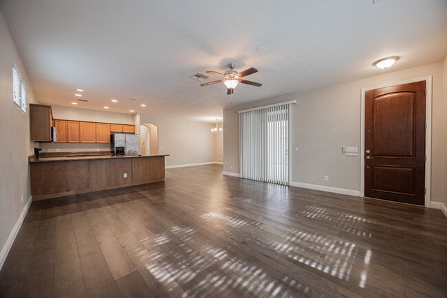 Foto del edificio - 3314 E Sheffield Rd