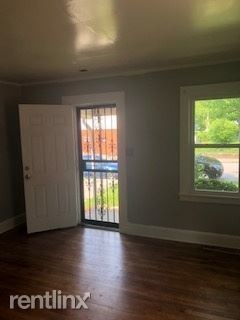 Building Photo - 104 Dunstan Ave