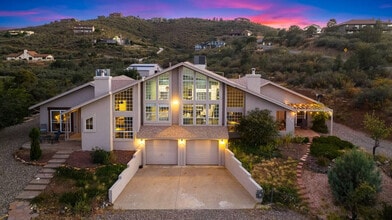 Building Photo - 525 N Fitzmaurice Dr