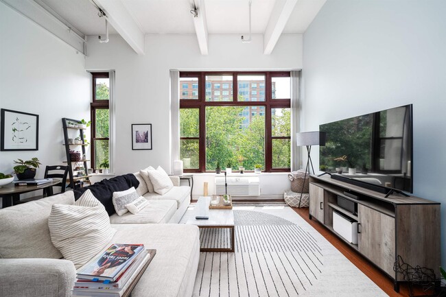 Building Photo - 1500 Washington St