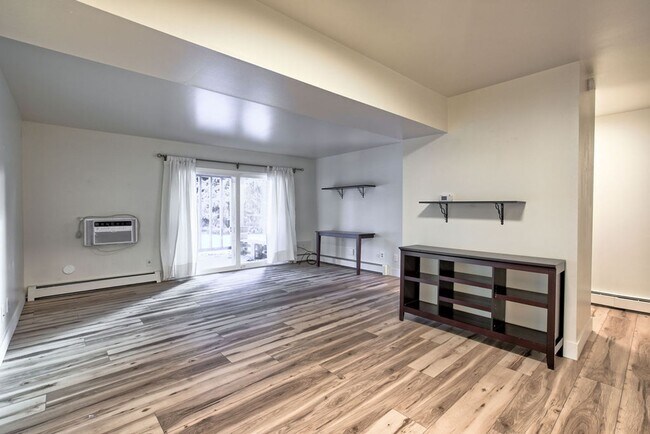 Foto del edificio - 809 E Drake Rd