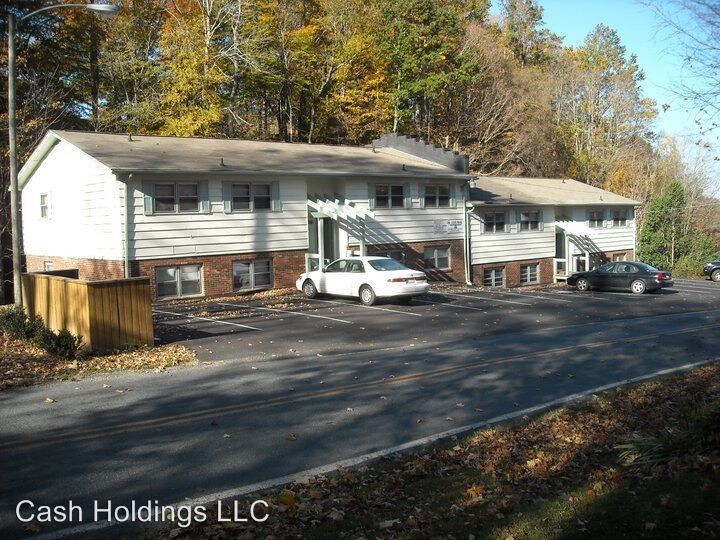 Primary Photo - 2 br, 1 bath Room For Rent - 618 Greer Lane
