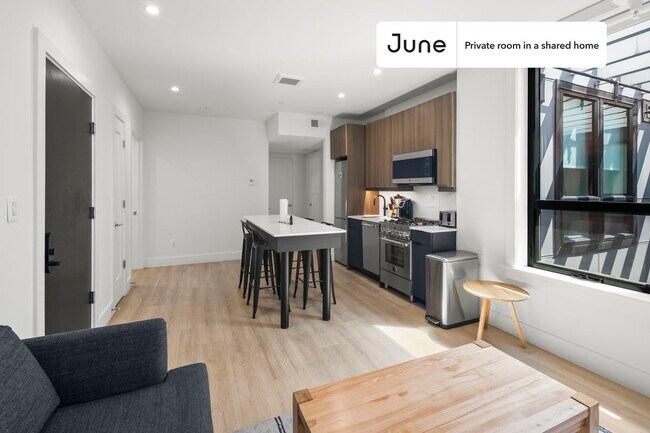 Building Photo - Room in Shared 3 bed/2 bath home in Dupont Circle