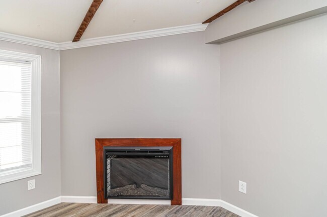 Foto del edificio - IMMACULATE 3 BR | 2 BA in Pikeville! Lawn ...