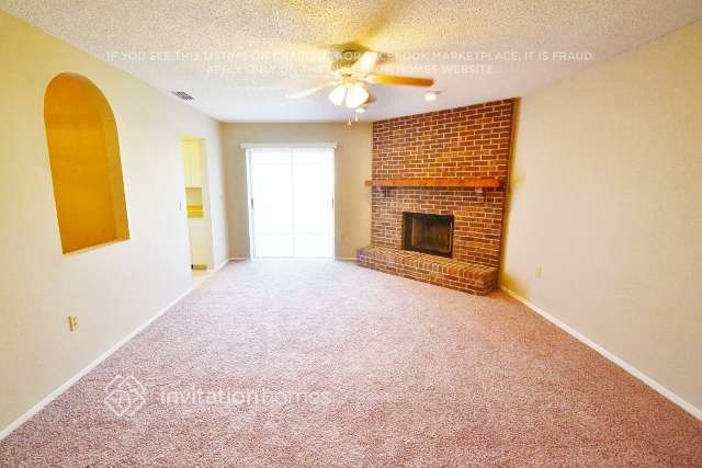 Building Photo - 1419 Marigold Dr