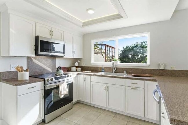Foto del edificio - 2345 Miller Ave