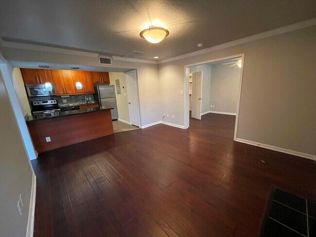 Foto del edificio - 7685 Northcross Dr