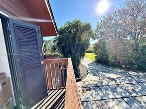 Building Photo - 15451 SW 208th Ave