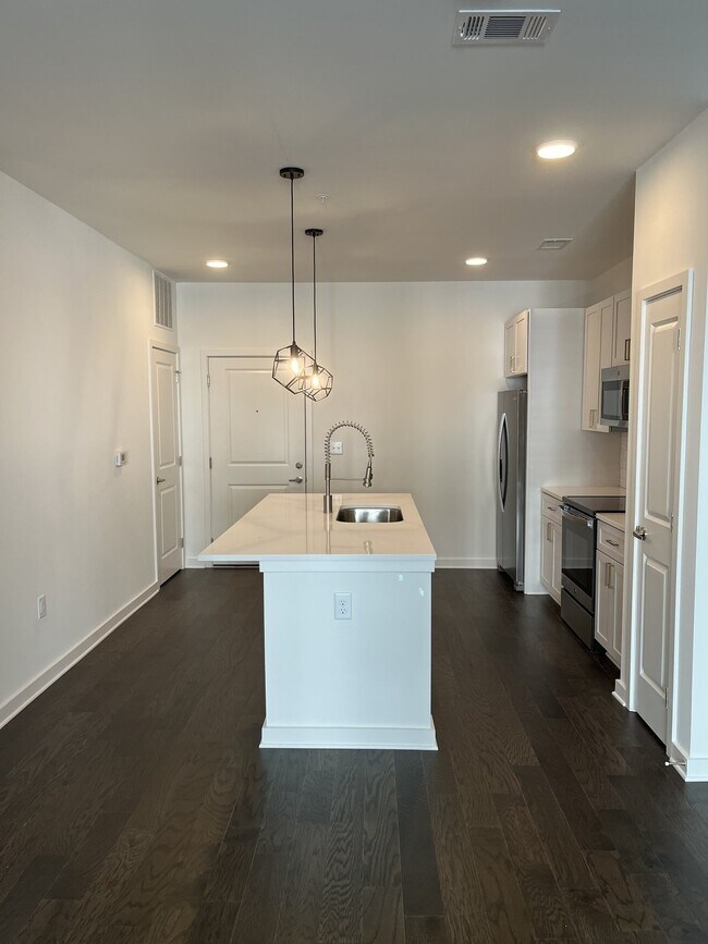 Foto del edificio - BEAUTIFUL CONDO IN THE HEART OF THE NATIONS IN NASHVILLE, TENNESSEE