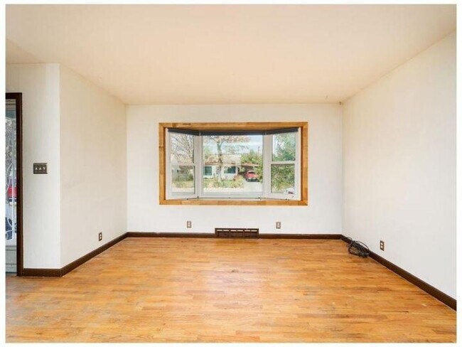 Building Photo - 6 bedroom in Billings MT 59102