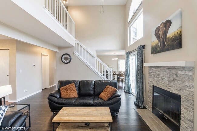 Foto del edificio - 420 Ascot Ln