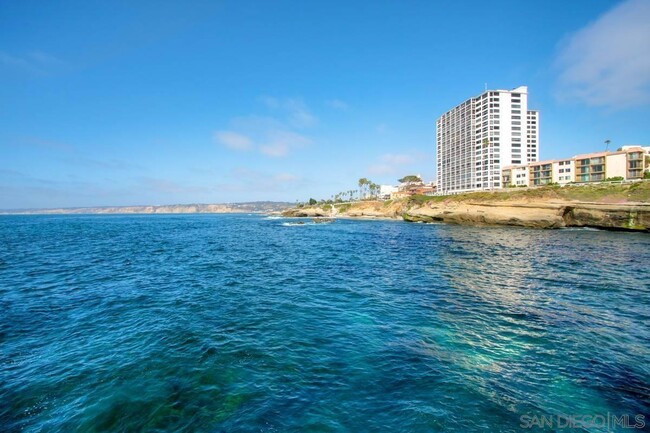 939 Coast Blvd Unit LB - 4