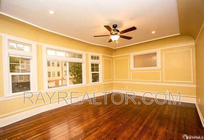 Building Photo - 4927 California St