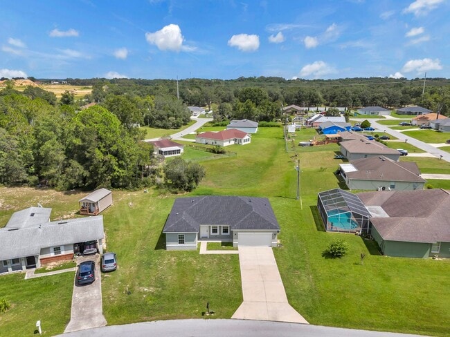 Building Photo - Desirable SW Ocala Neighborhood 4/2/2 **WO...
