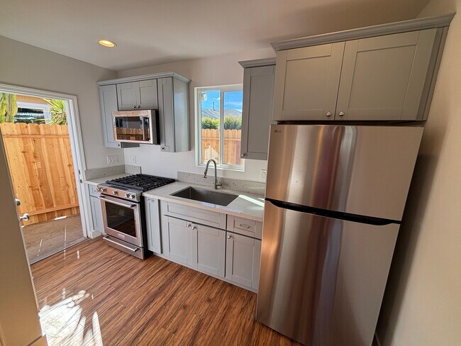 Foto del edificio - 4948 Twain Ave