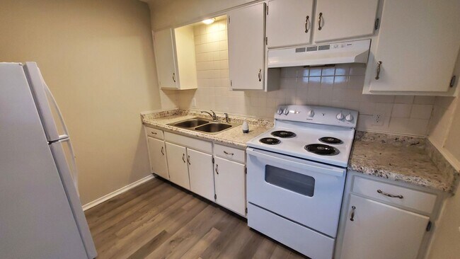 Foto del edificio - 4123 S Washington St