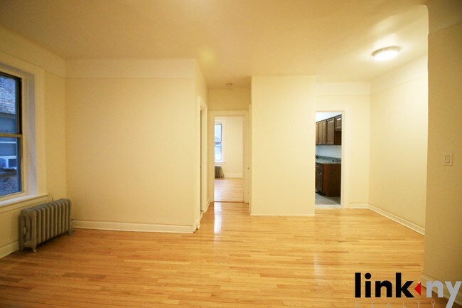 Building Photo - 217 Haven Ave