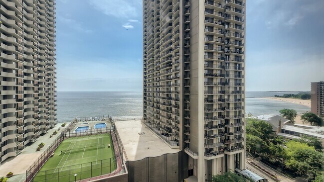 Foto del edificio - 6030 N Sheridan Rd