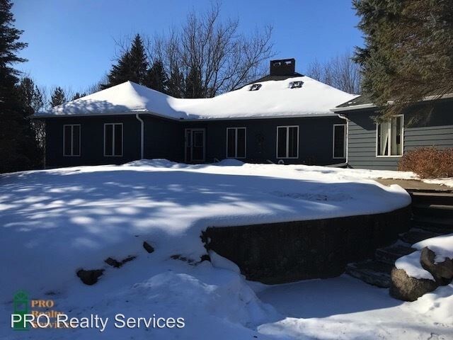 Foto principal - 2885 Lake Sarah Rd