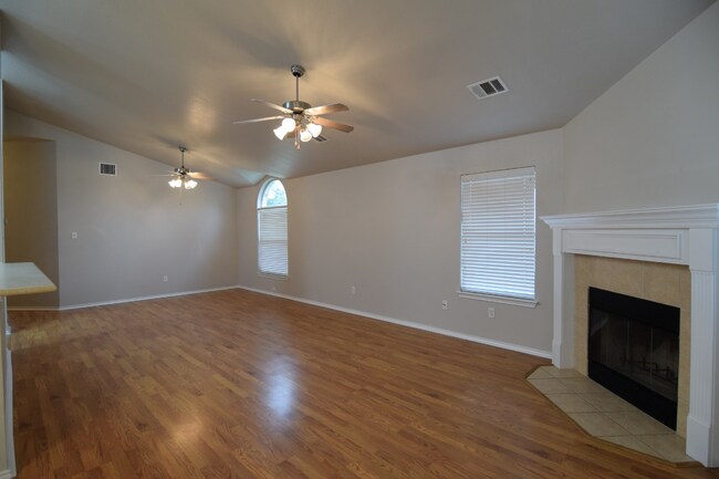 Building Photo - 7311 Rickey Dr