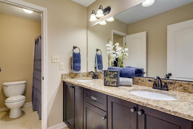 Foto del edificio - Home For Rent - 404 Keesaw Glenn Grovetown...