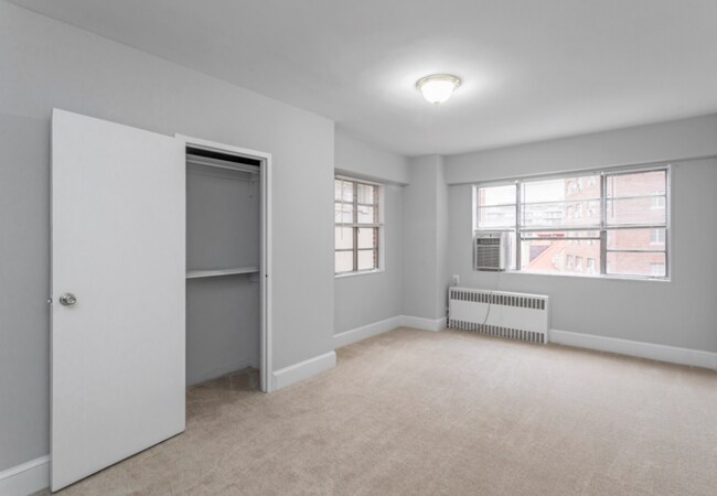 Interior Photo - State House Apartments