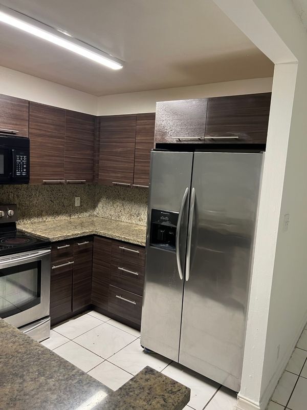 Foto del edificio - 5955 NW 25th Ct