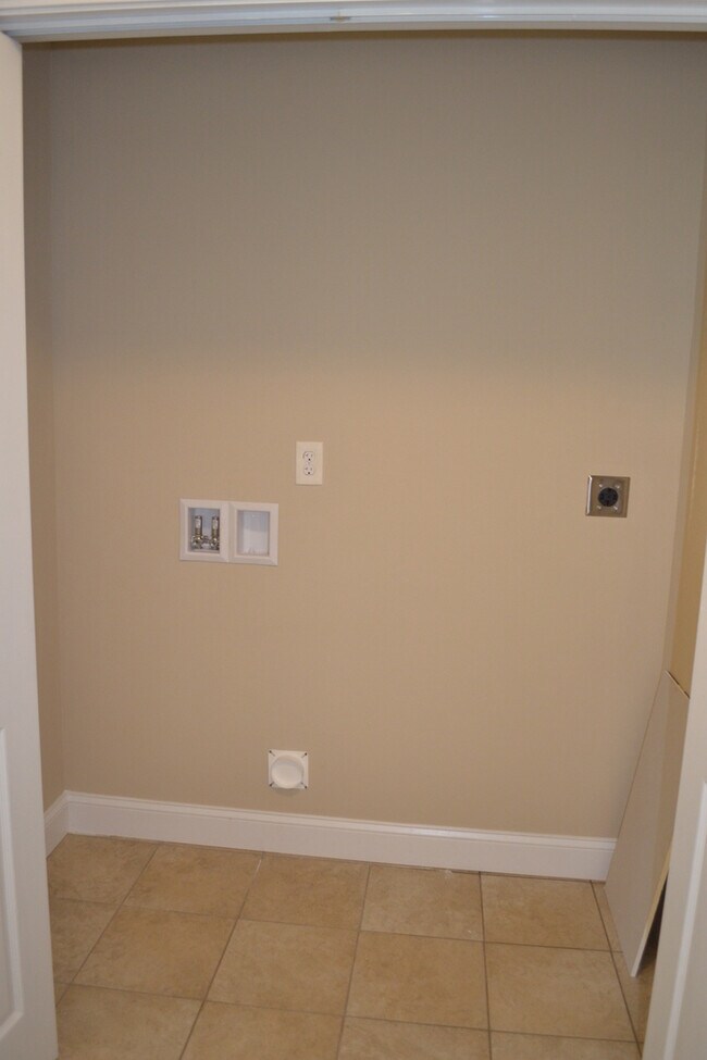 Foto del edificio - 3BR/1Bth with Covered Patio and Large Stor...