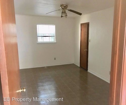 Building Photo - 13491 County Rd 472