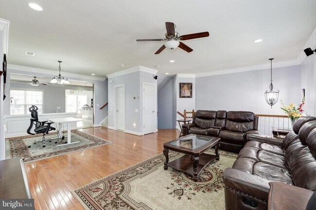 Building Photo - 43583 White Cap Terrace