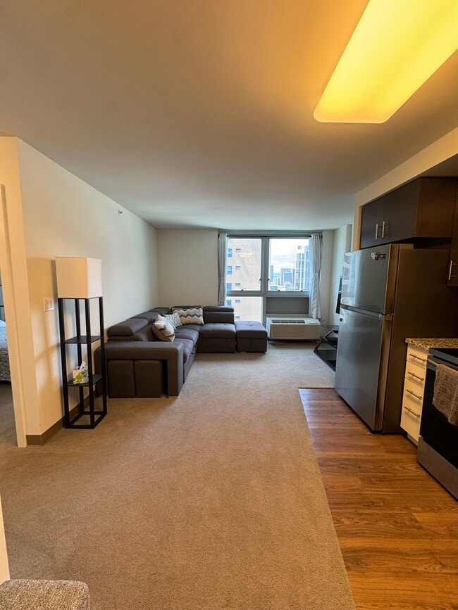 Building Photo - Partially Furnished 1 bed, 1 bath with 1 reserved covered parking @ Ke Kilohana