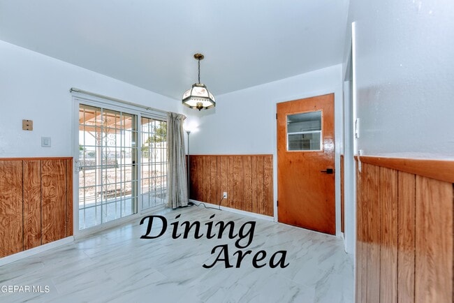 Building Photo - 4909 Winthrop Dr