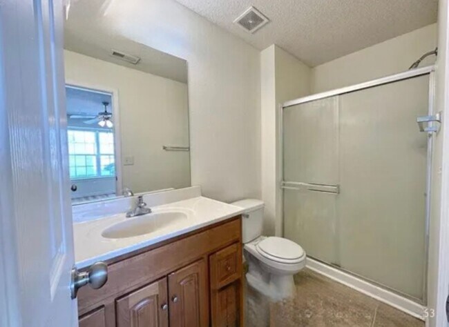 Foto del edificio - 710 SW Shadow Glen Dr