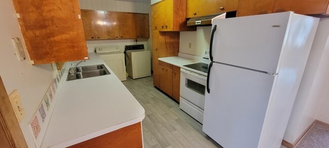 Building Photo - 421 Prentis Ave