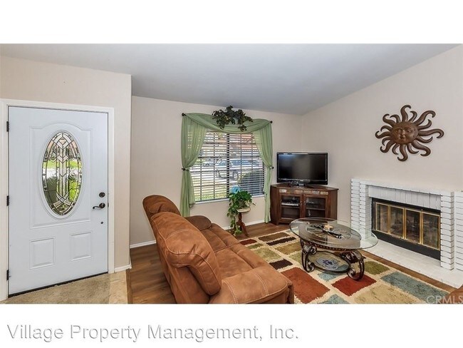 Building Photo - 4 br, 2 bath House - 45500 Clubhouse Drive