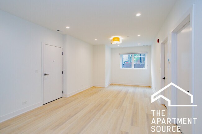 Foto del edificio - 3821 N Ashland Ave