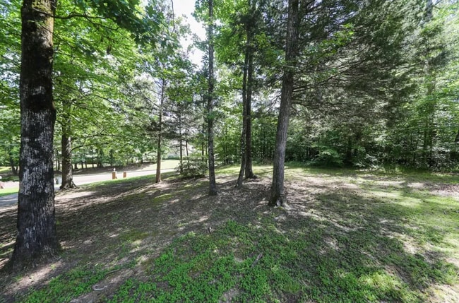 Building Photo - 2116 Harris Dr