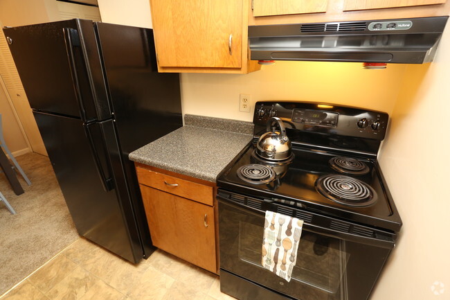 1 BR - Kitchen - Highgate Springs